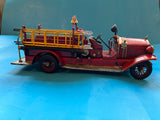 Diecast Model - 1:25 Scale Vintage metal retro Fire Truck Model 82606