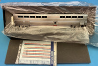 HO scale train - Samhongsa Amtrak Superliner Passenger Train with Baggage Cars - 8 car set