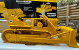 Diecast Model - 1:25 Scale 1st Gear 70-0155 International TD-25 Crawler with Compactor